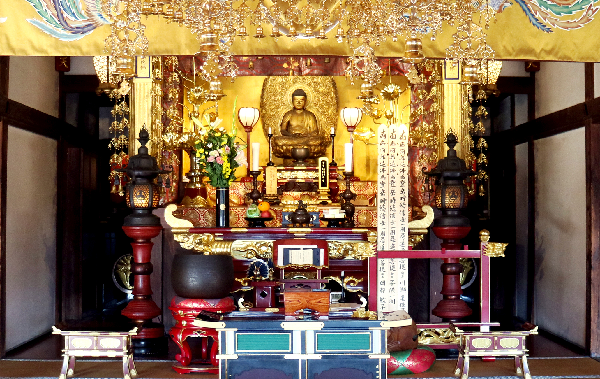 立見寺本堂内部